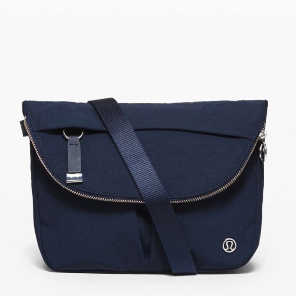 Lululemon all night festival bag